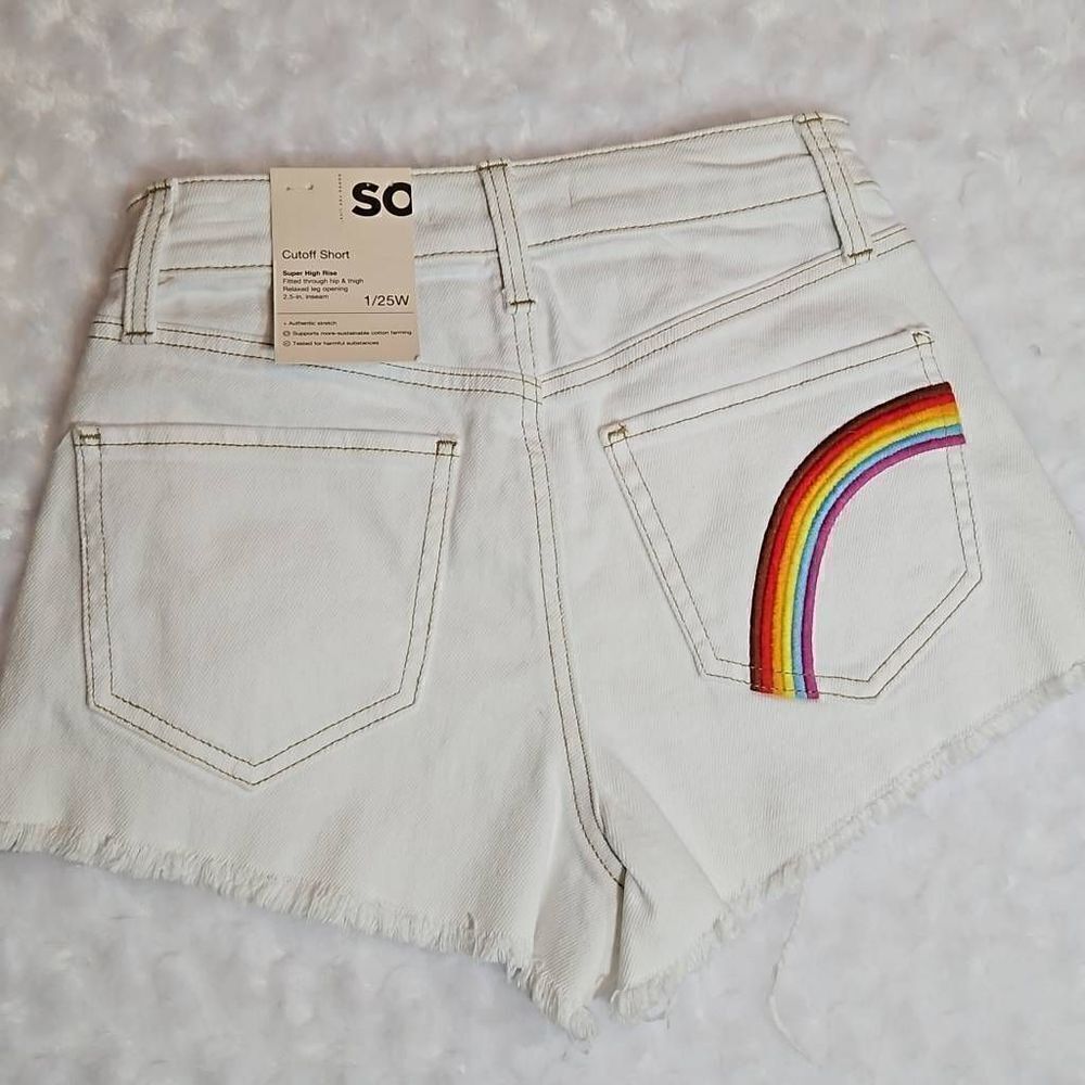 Super High Rise Cutoff Short With Rainbow Pocket